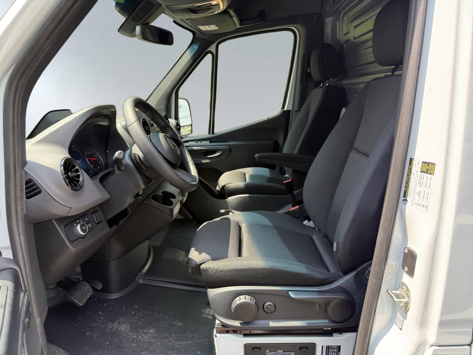 new 2025 Mercedes-Benz Sprinter car