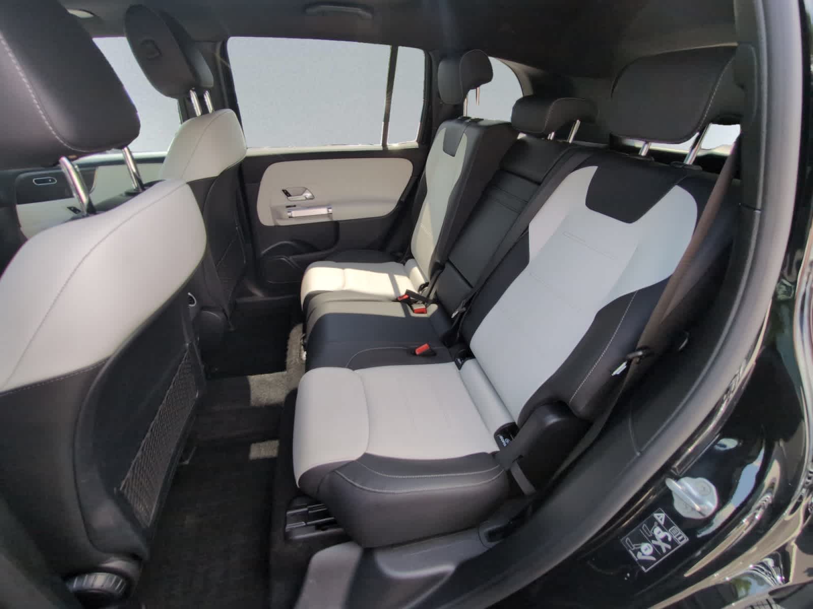 used 2022 Mercedes-Benz GLB 250 car, priced at $30,988