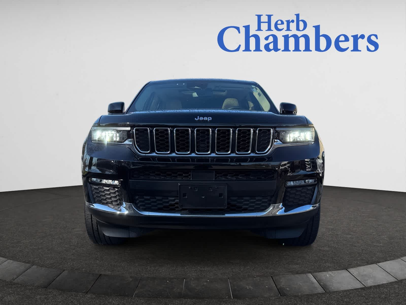 used 2022 Jeep New Grand Cherokee car, priced at $28,298