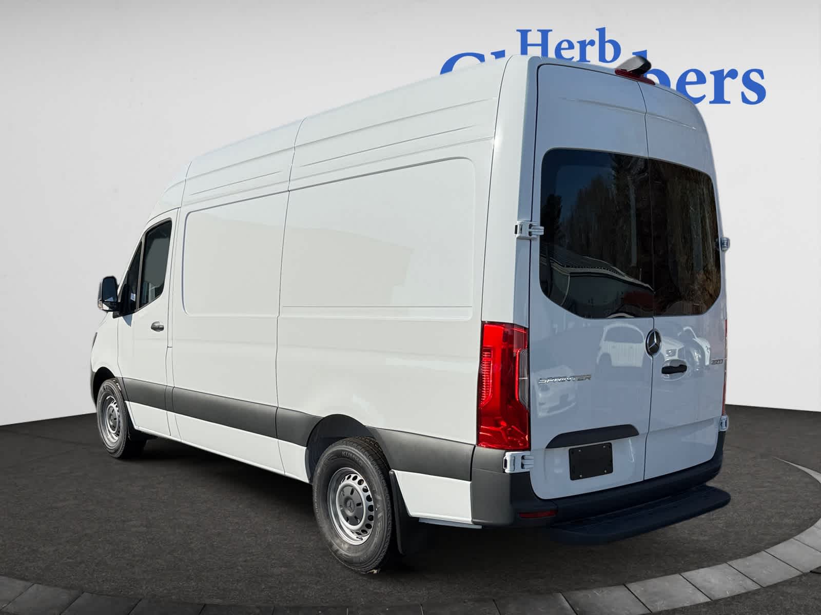 new 2024 Mercedes-Benz Sprinter car