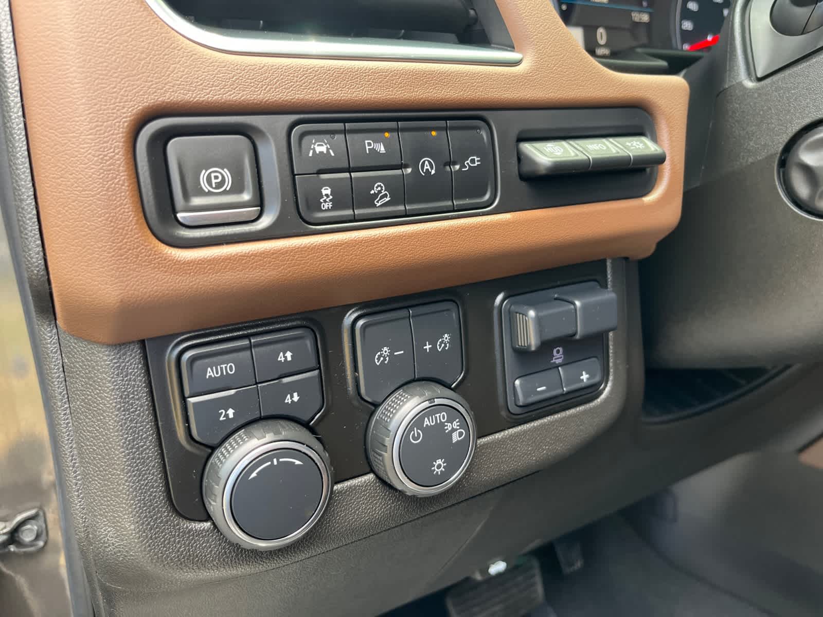 used 2021 Chevrolet Tahoe car, priced at $61,998
