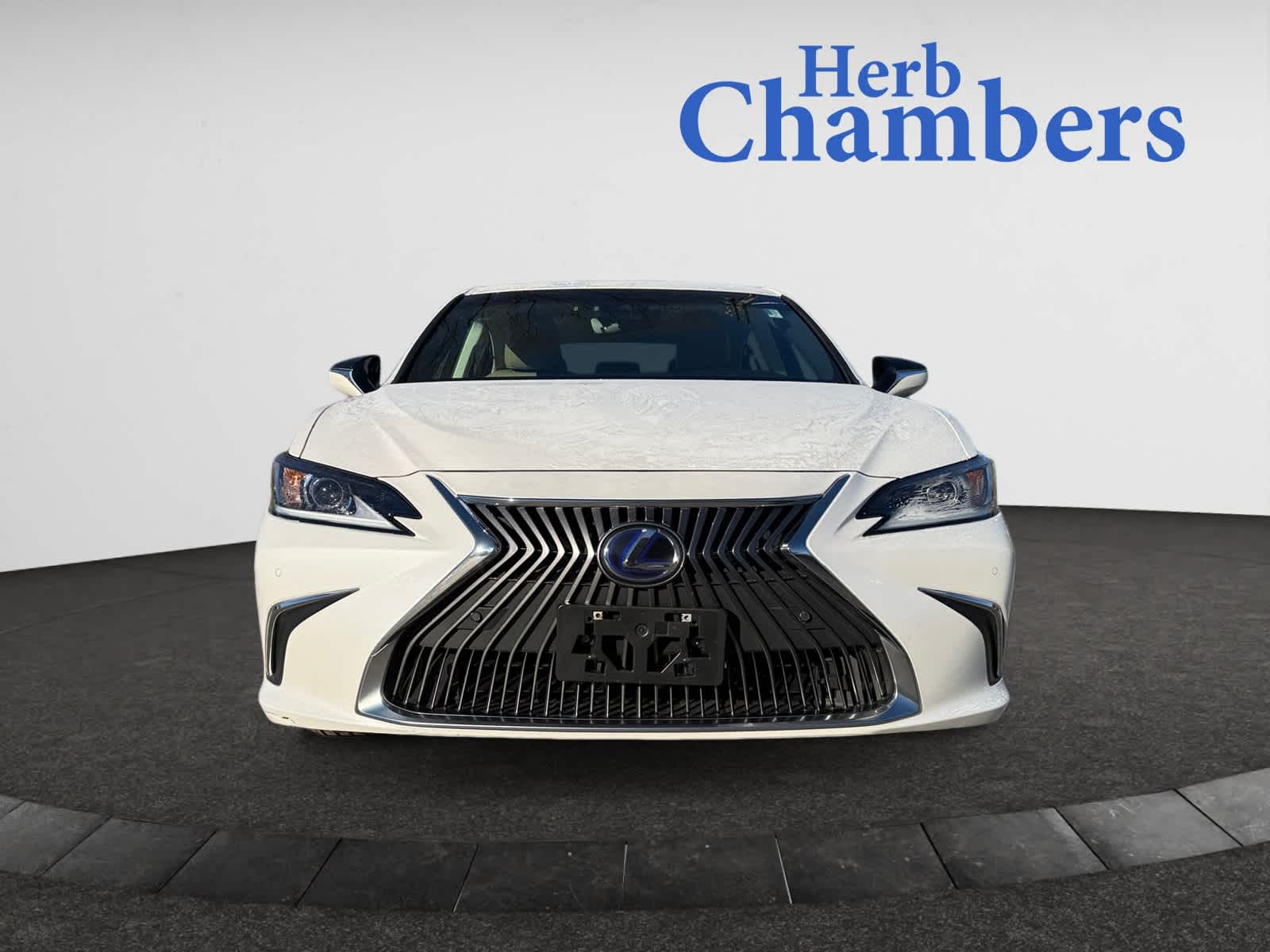 used 2021 Lexus ES 300h car, priced at $32,998