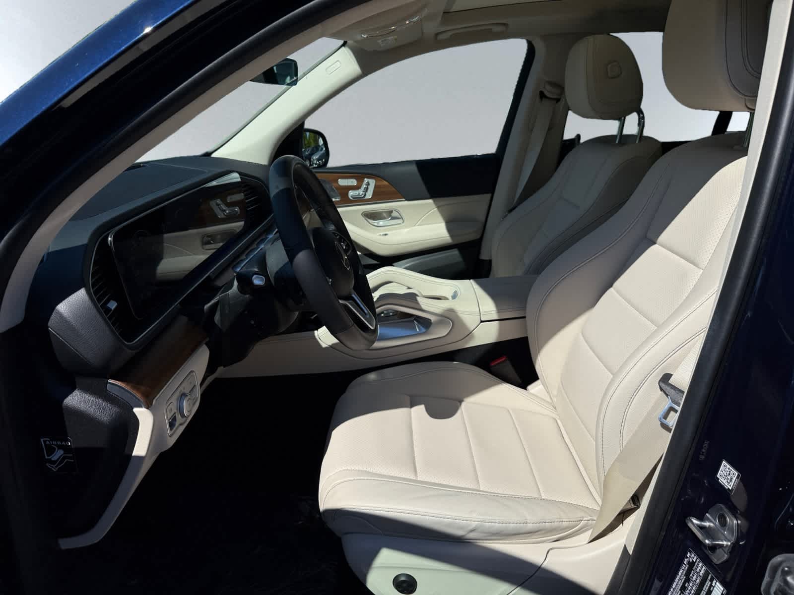 used 2022 Mercedes-Benz GLE 350 car, priced at $47,998