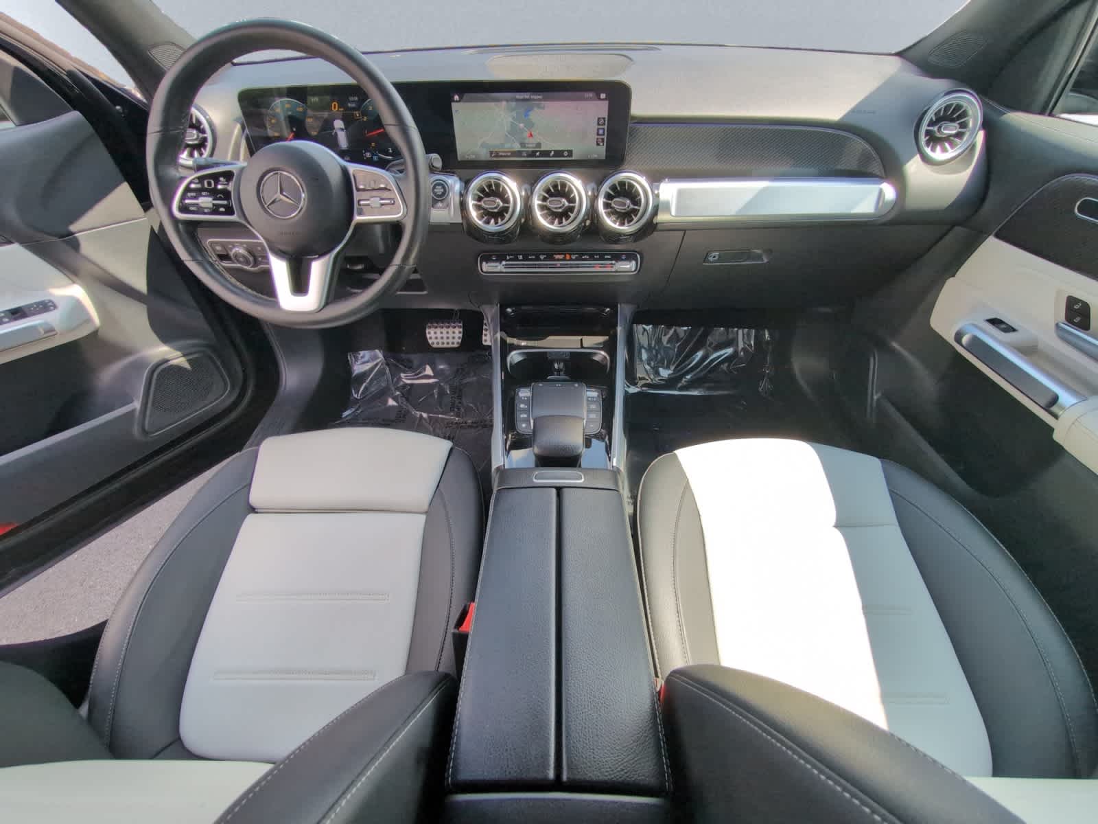 used 2022 Mercedes-Benz GLB 250 car, priced at $30,988