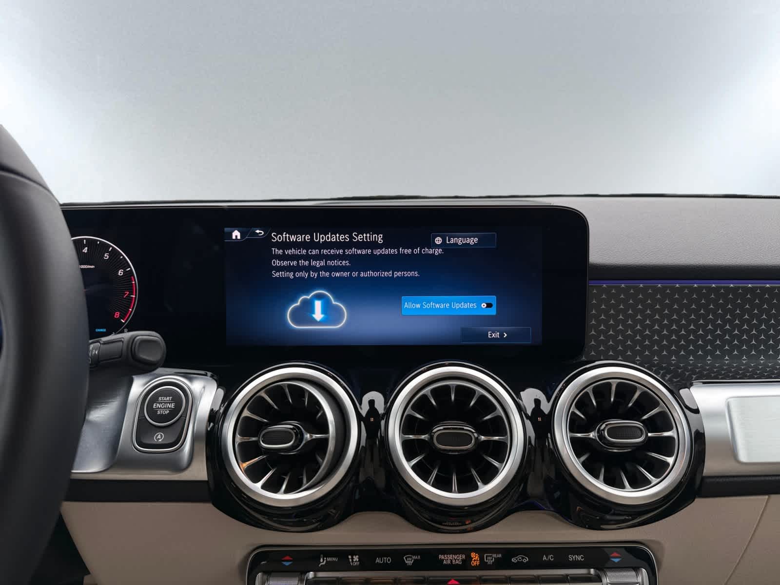 used 2025 Mercedes-Benz GLB 250 car, priced at $44,998