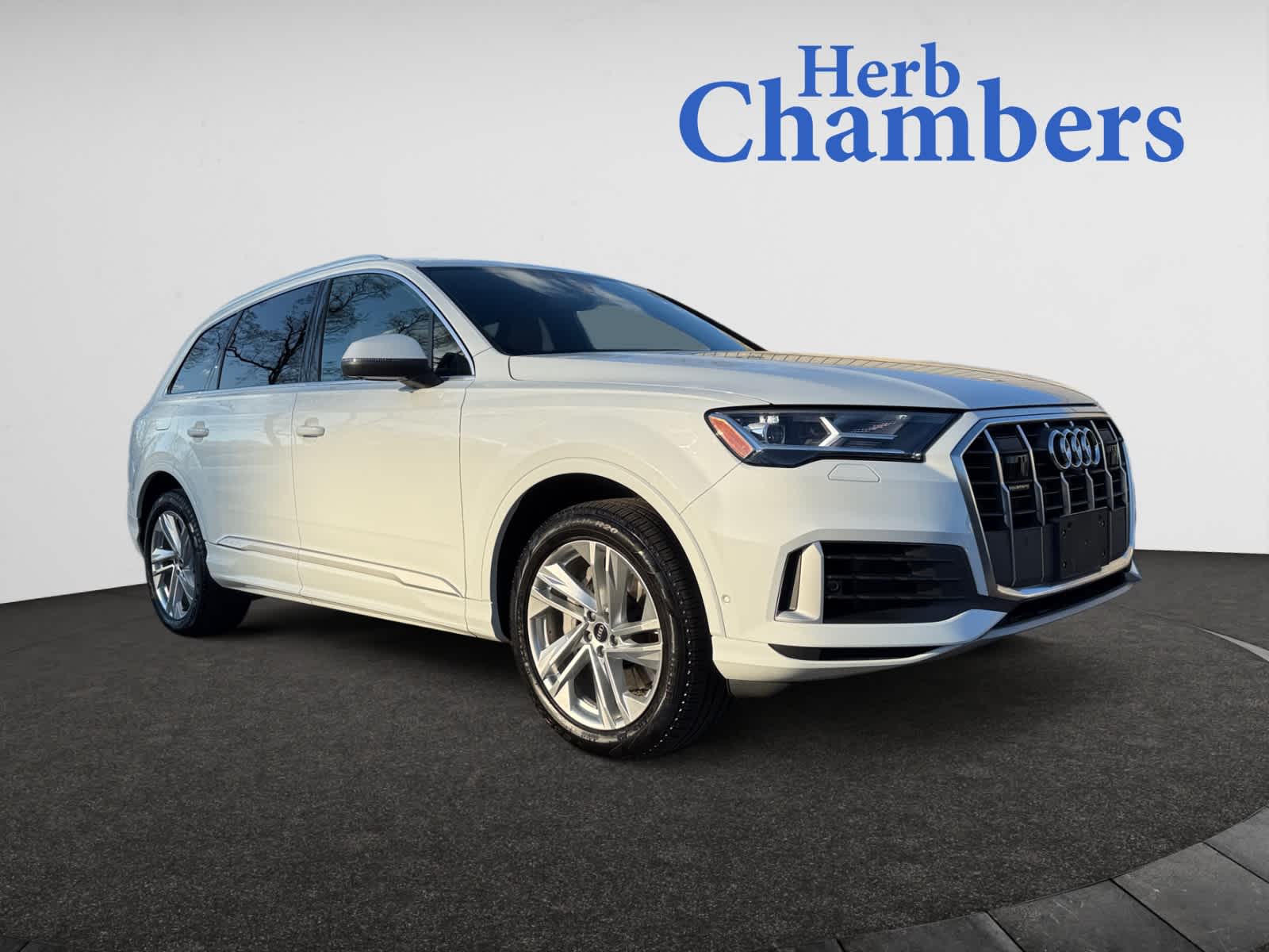 used 2022 Audi Q7 car, priced at $29,998