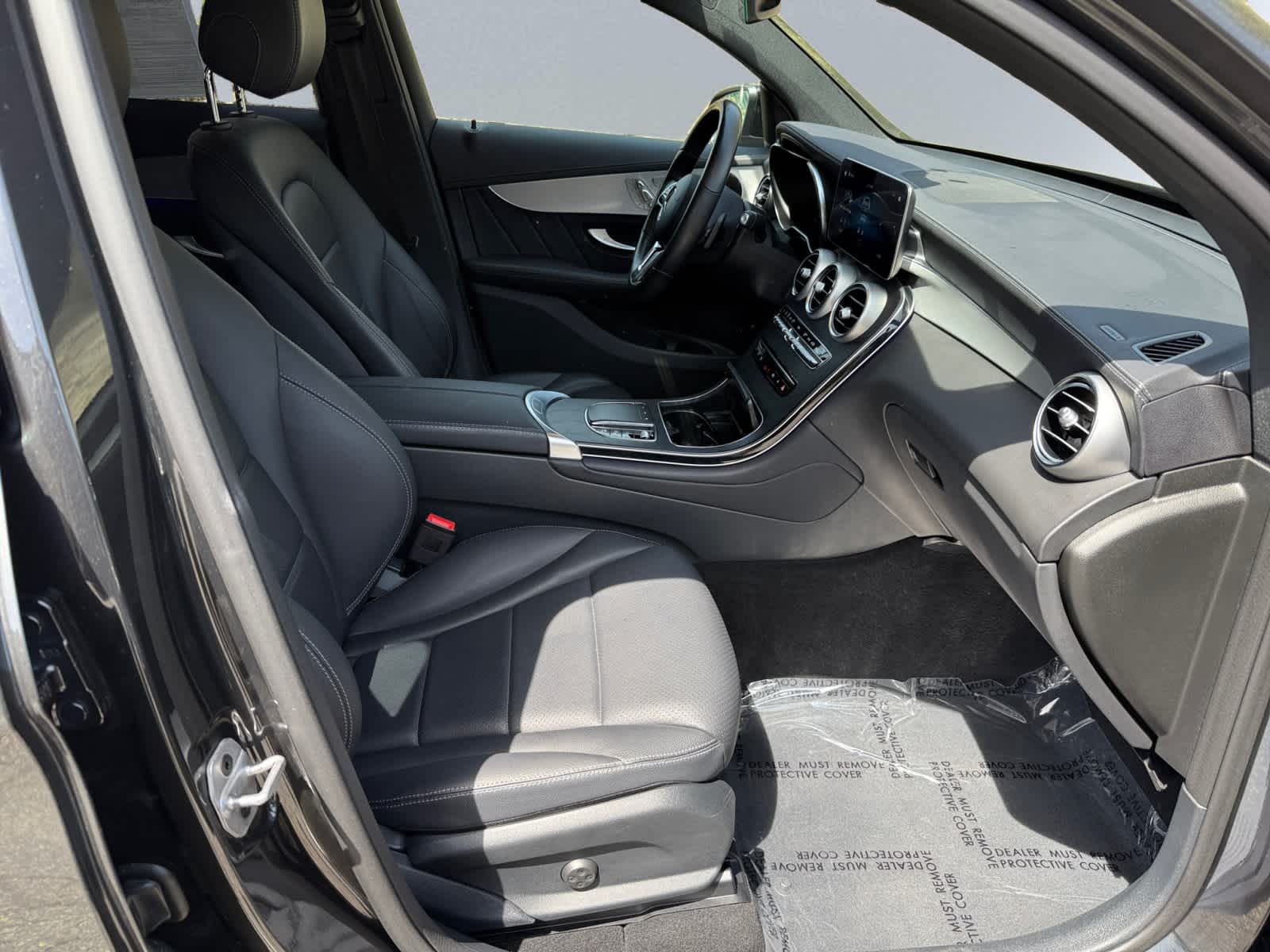 used 2023 Mercedes-Benz GLC 300 car, priced at $45,888