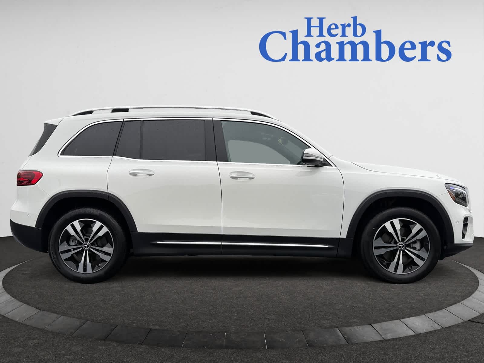 used 2025 Mercedes-Benz GLB 250 car, priced at $44,998