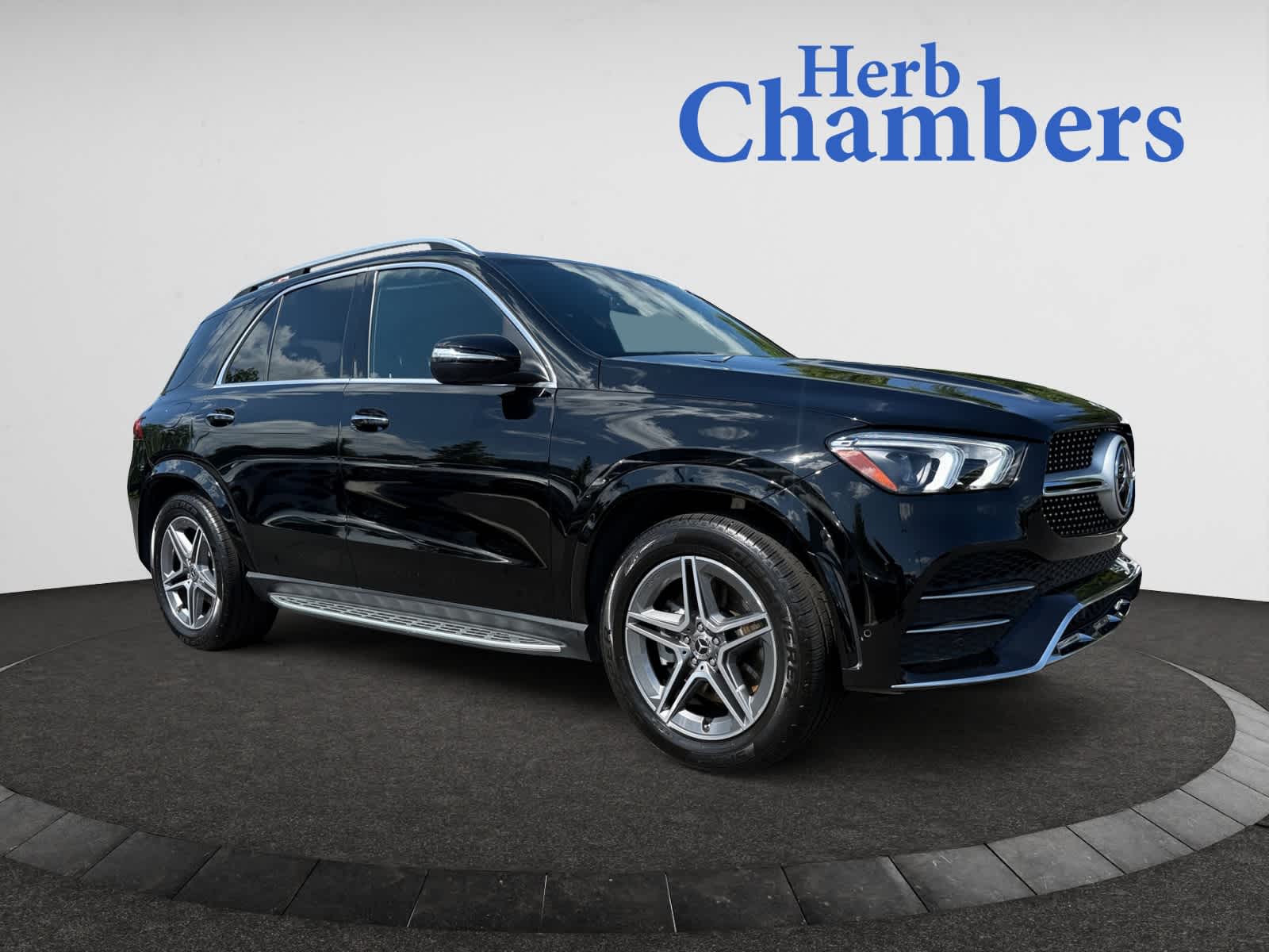 used 2022 Mercedes-Benz GLE 450 car, priced at $53,998