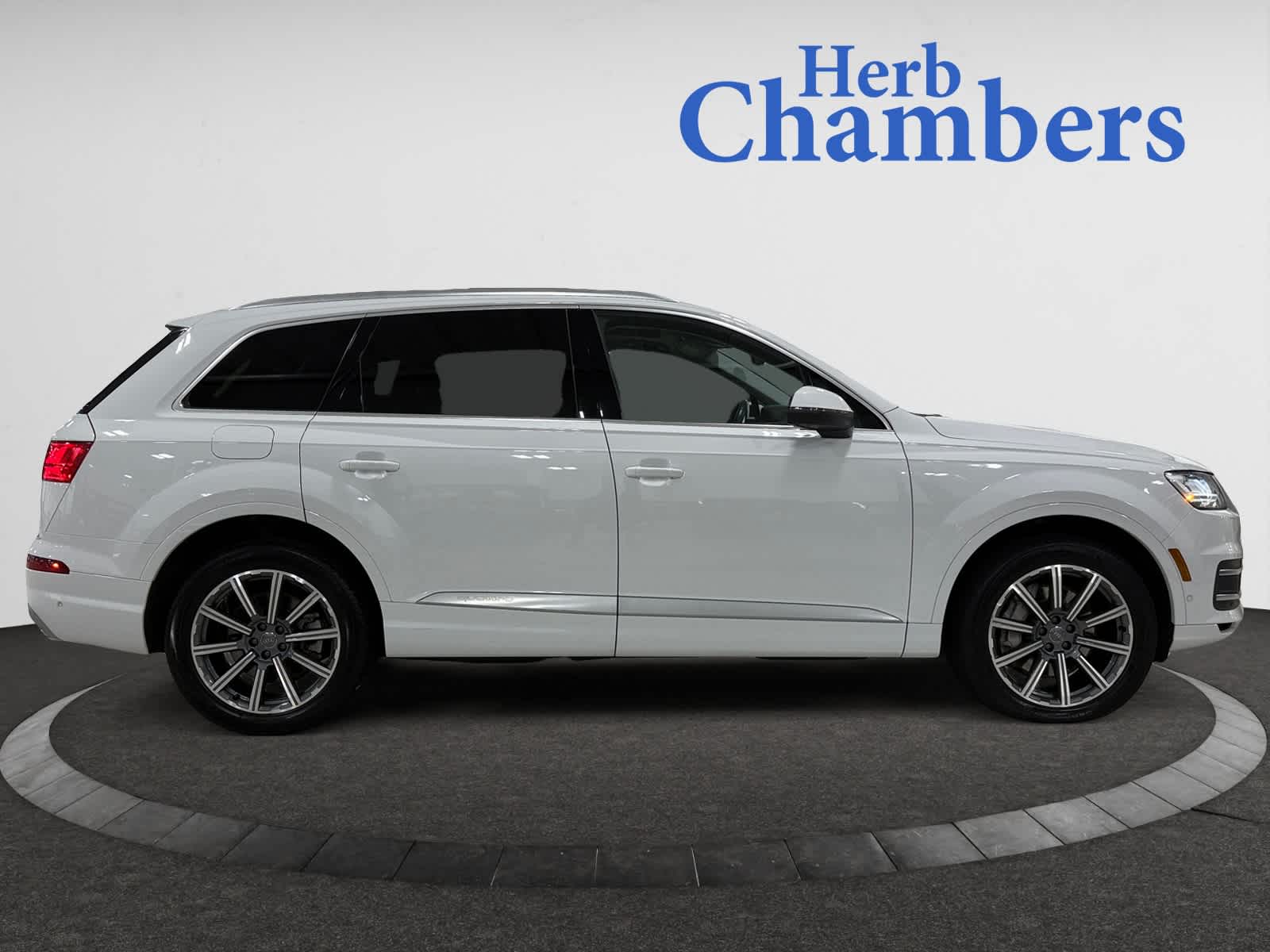 used 2019 Audi Q7 car