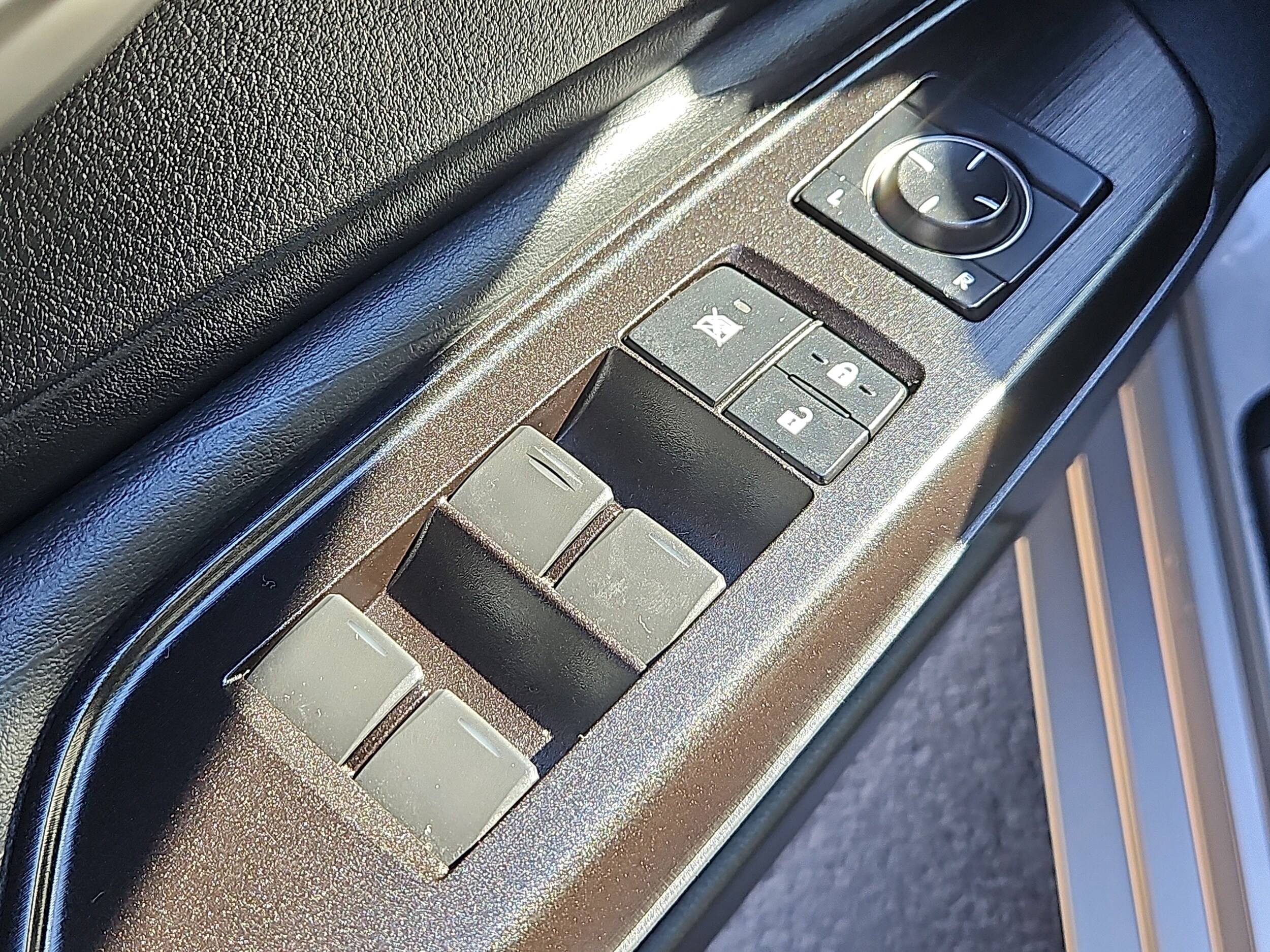 used 2019 Lexus ES car, priced at $27,390