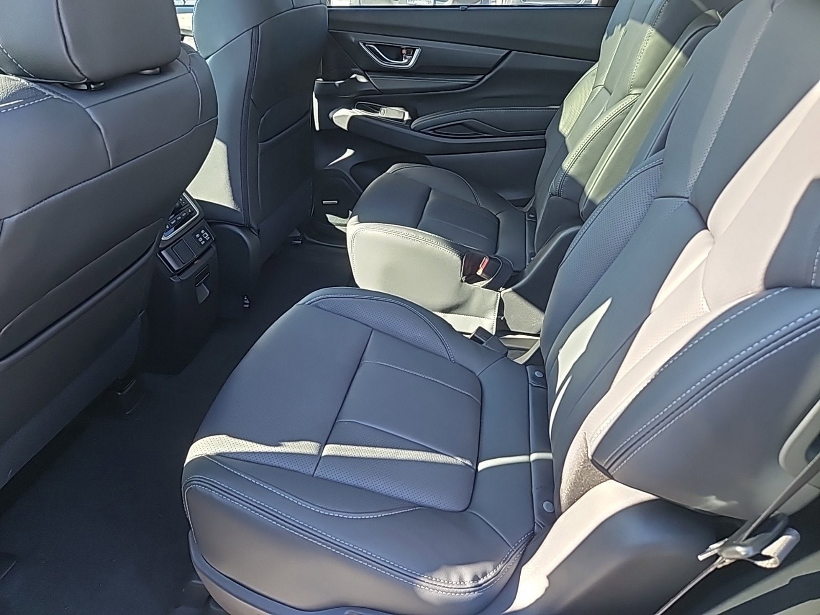 new 2025 Subaru Ascent car, priced at $47,221