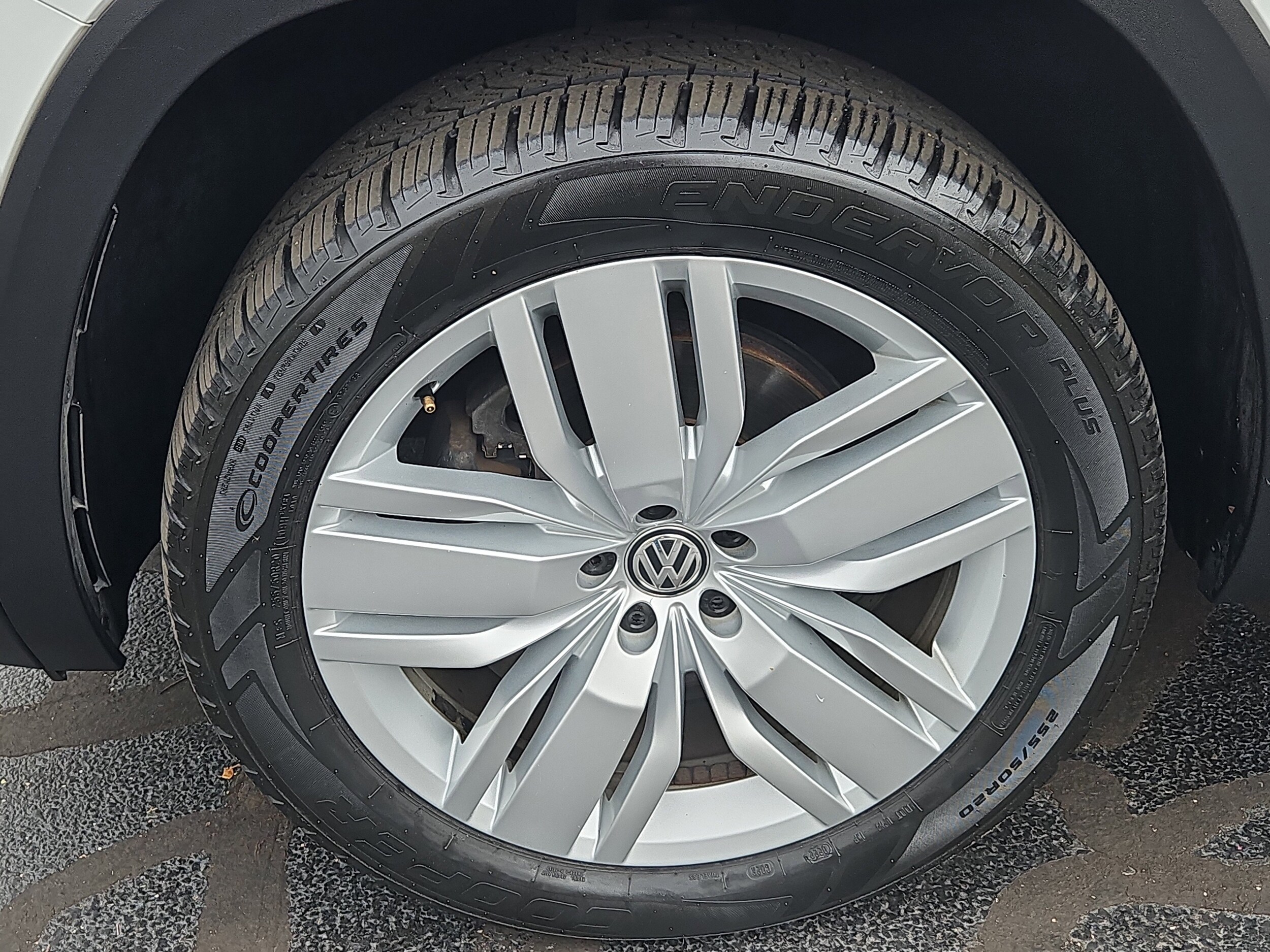 used 2019 Volkswagen Atlas car, priced at $20,990