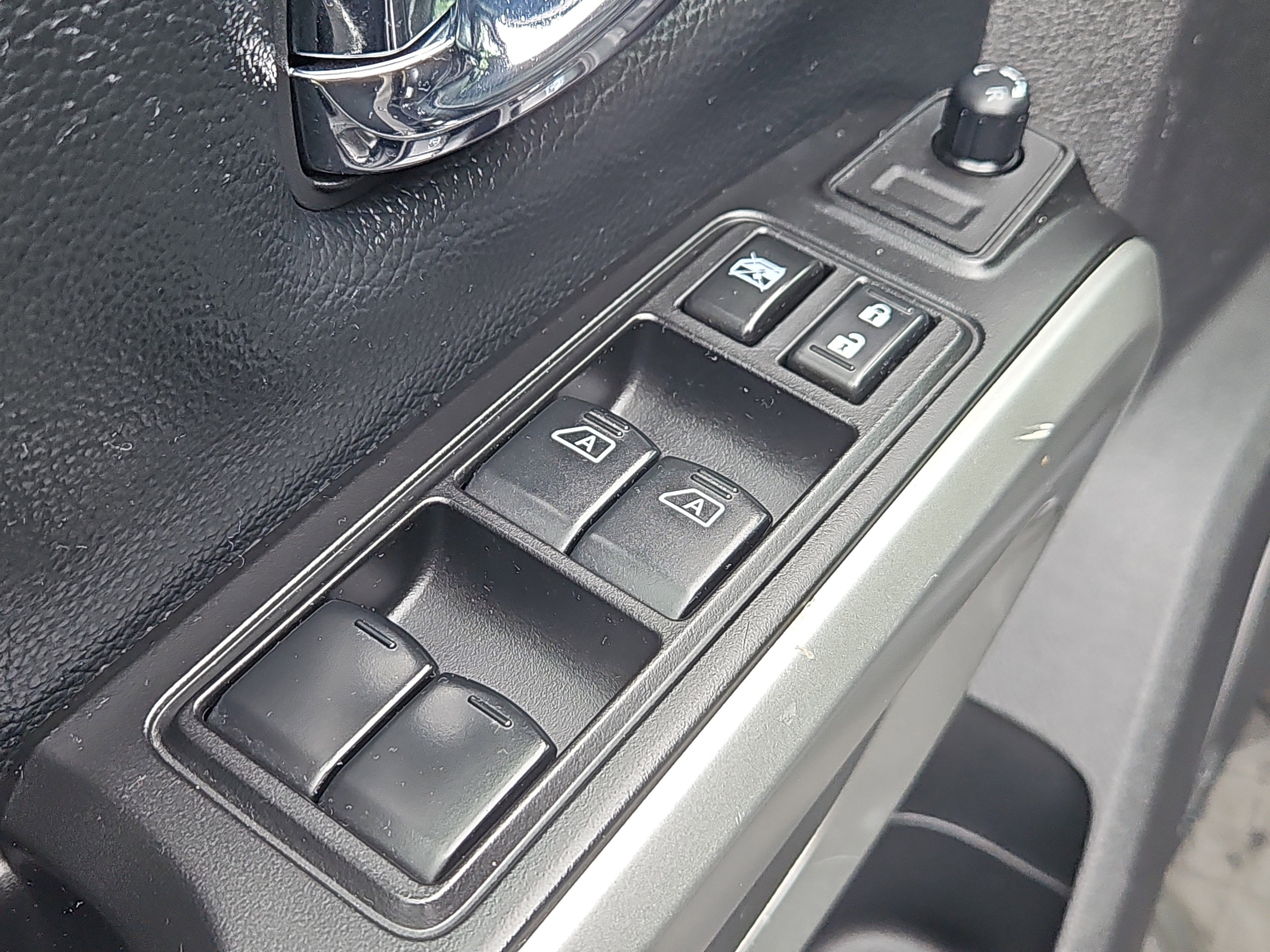 used 2018 Nissan Titan car, priced at $27,638