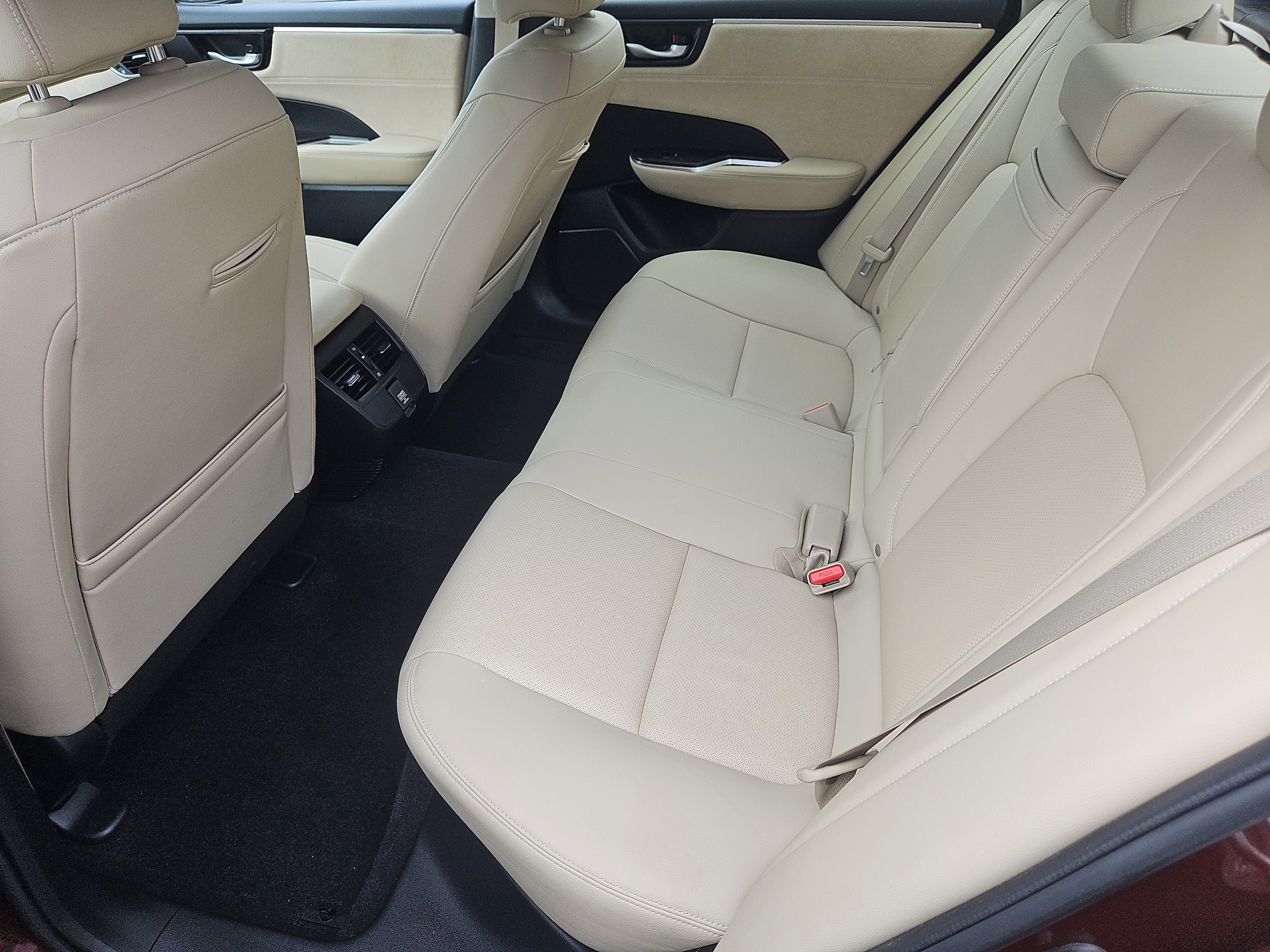 used 2018 Honda Clarity Plug-In Hybrid car, priced at $19,508