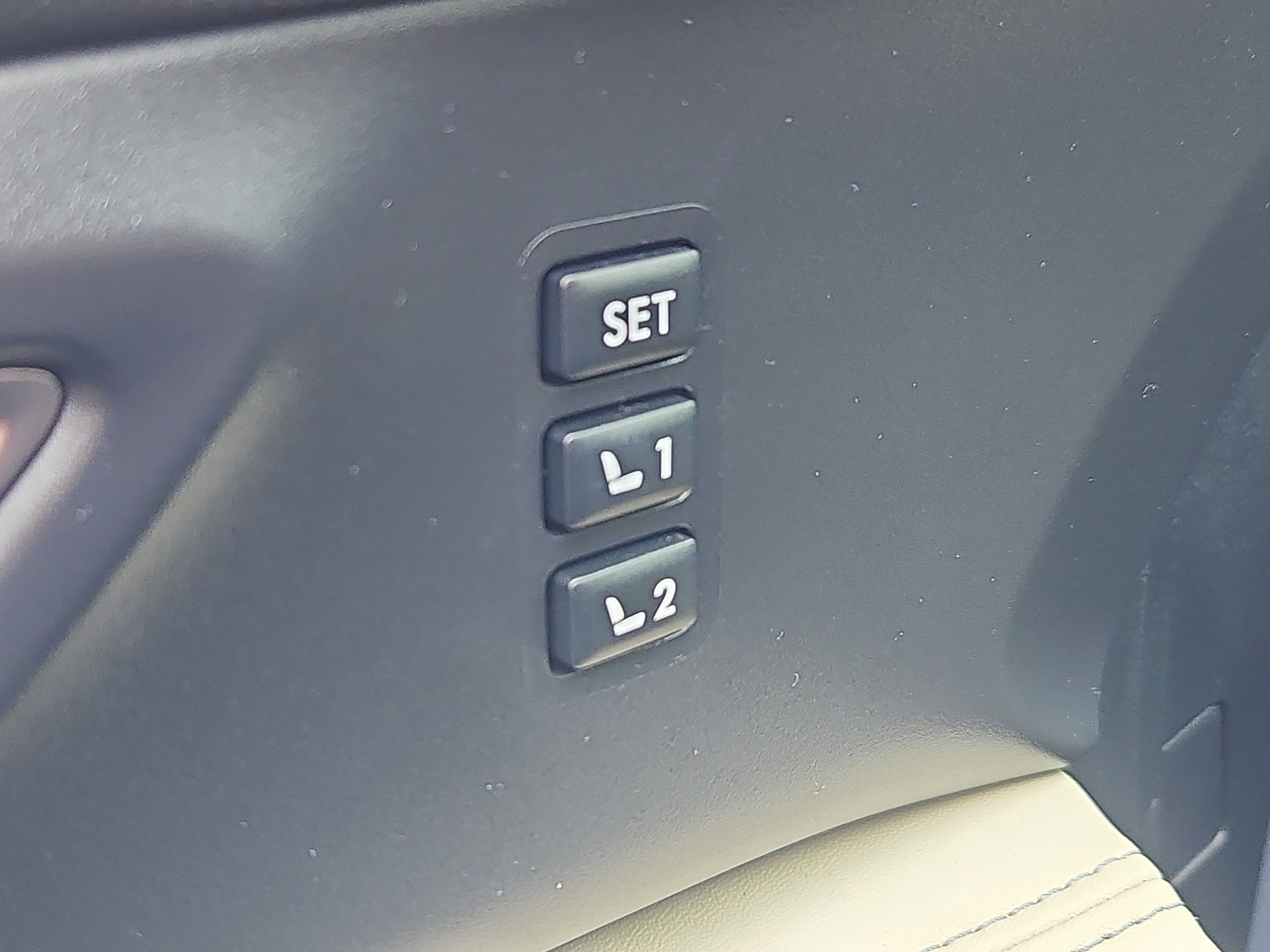used 2022 Subaru Ascent car, priced at $33,384