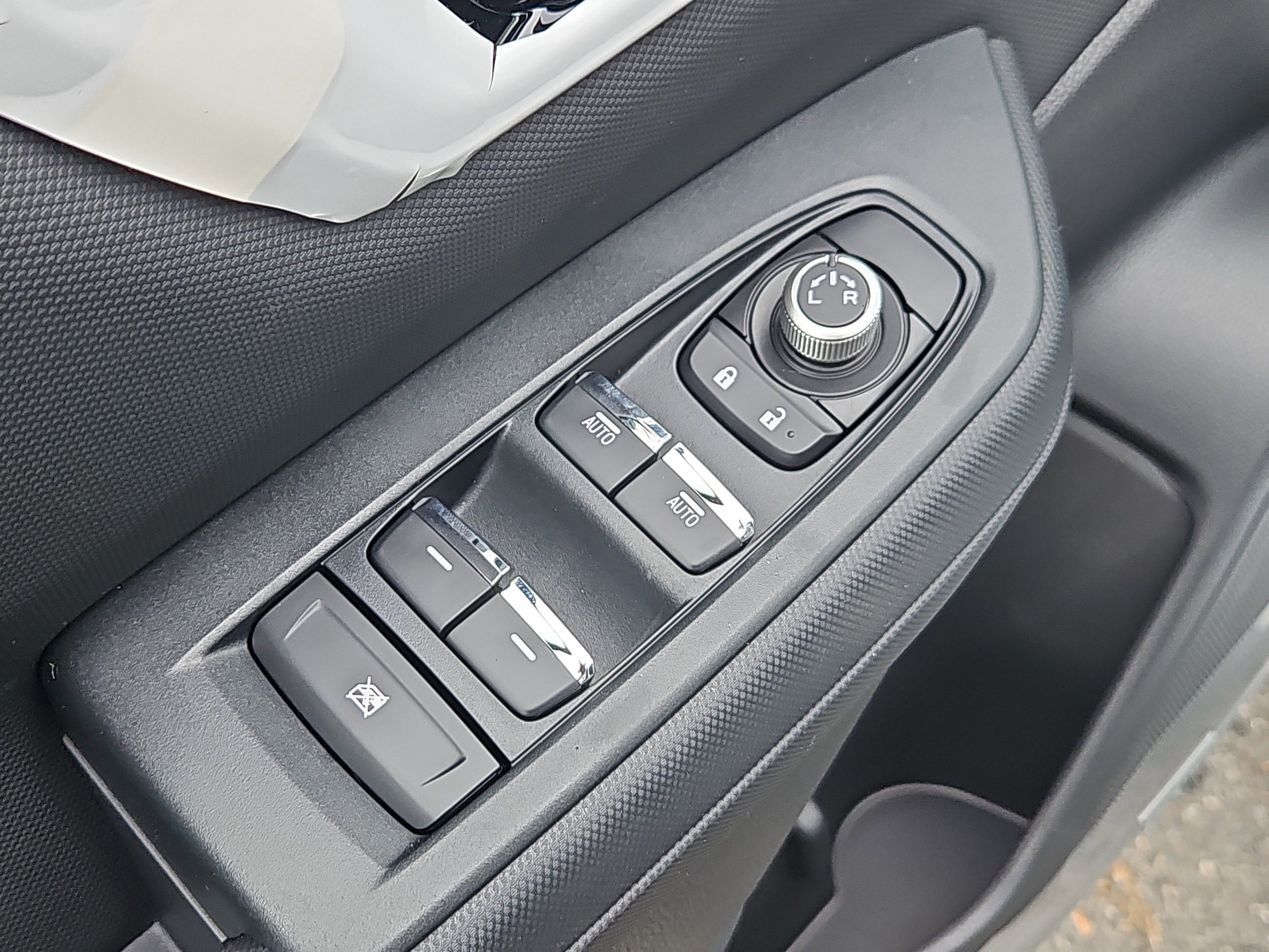 new 2025 Subaru Forester Hybrid car, priced at $39,227