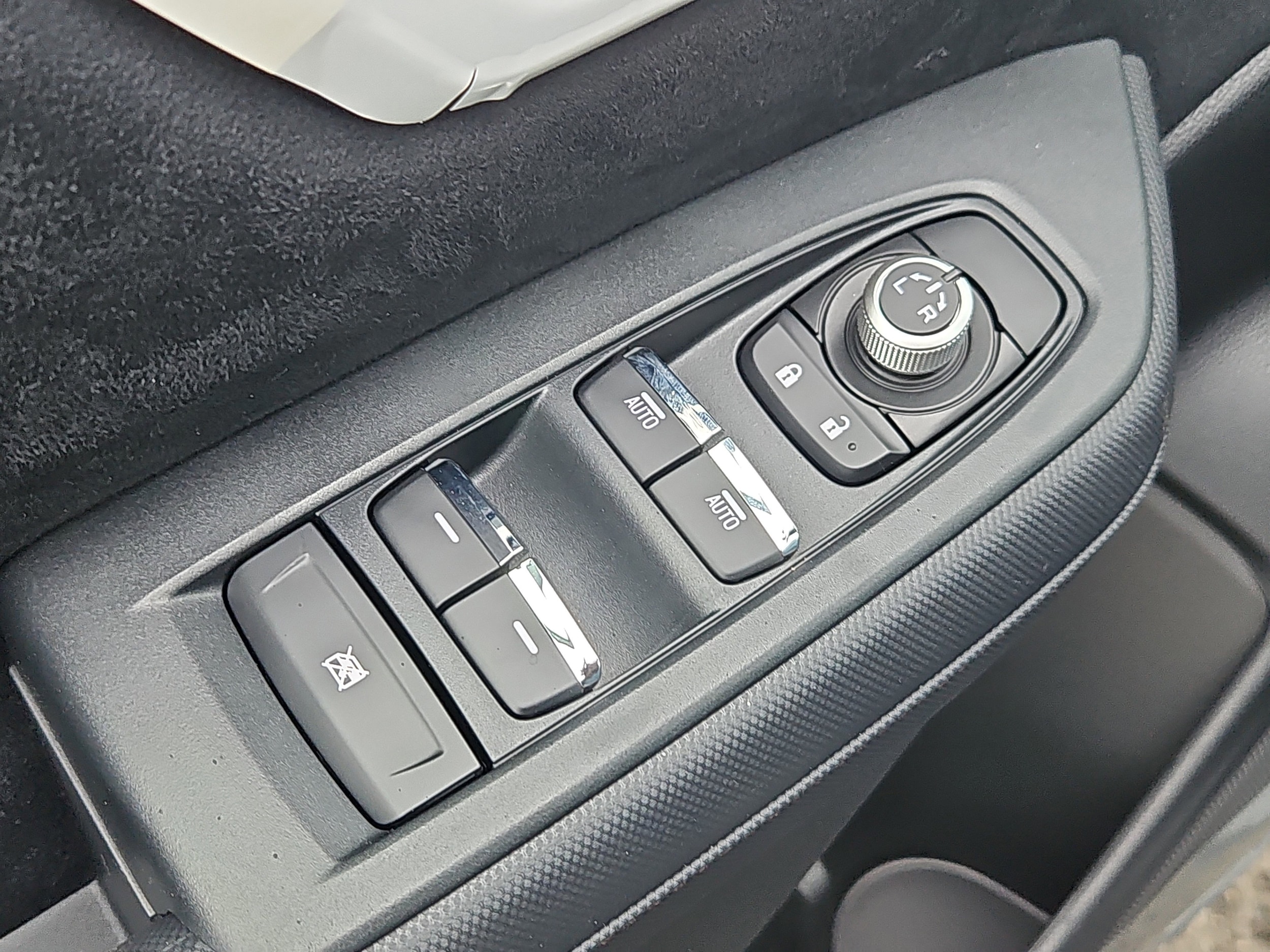 new 2025 Subaru Forester car, priced at $40,085