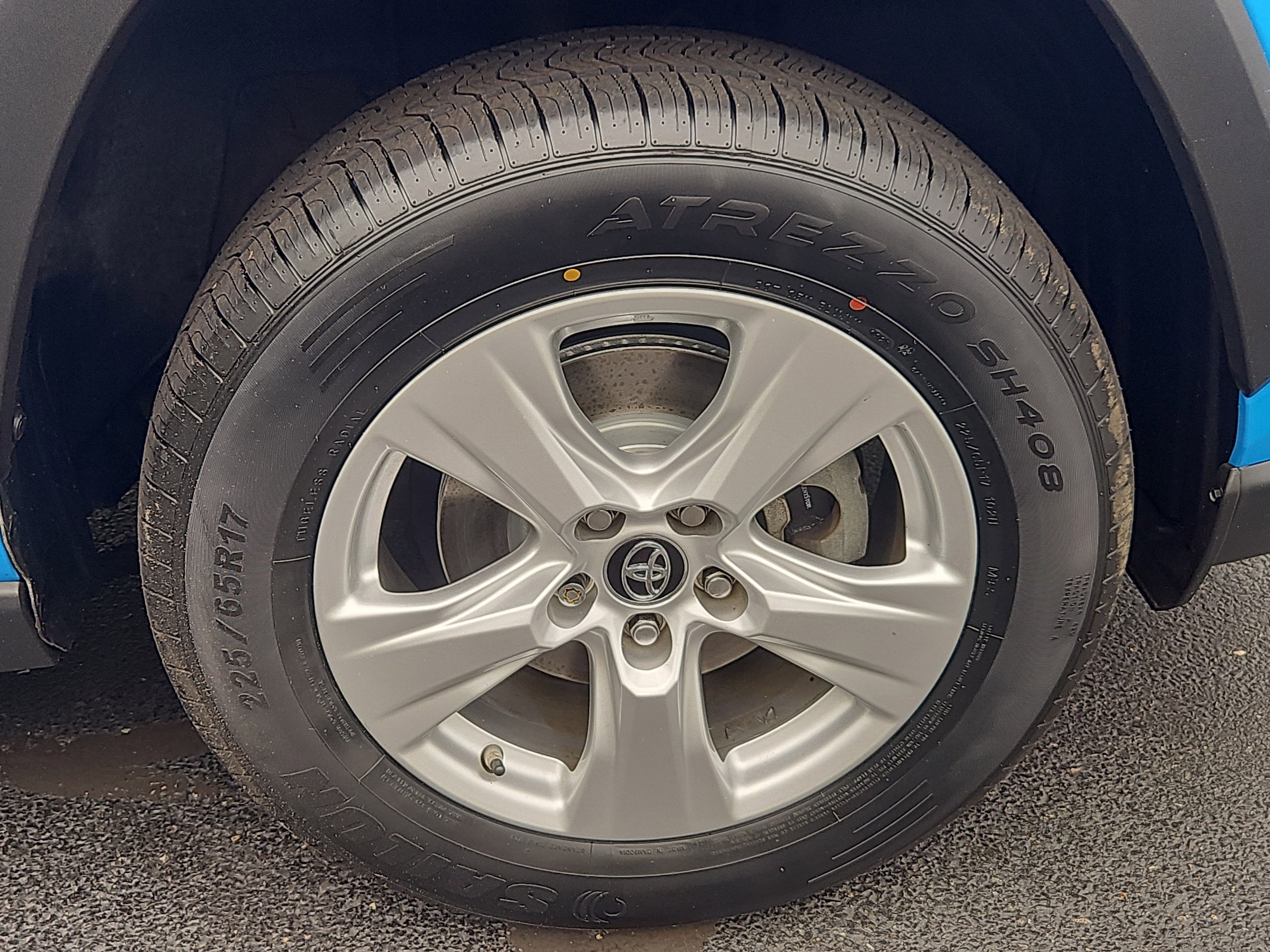 used 2019 Toyota RAV4 car, priced at $25,921