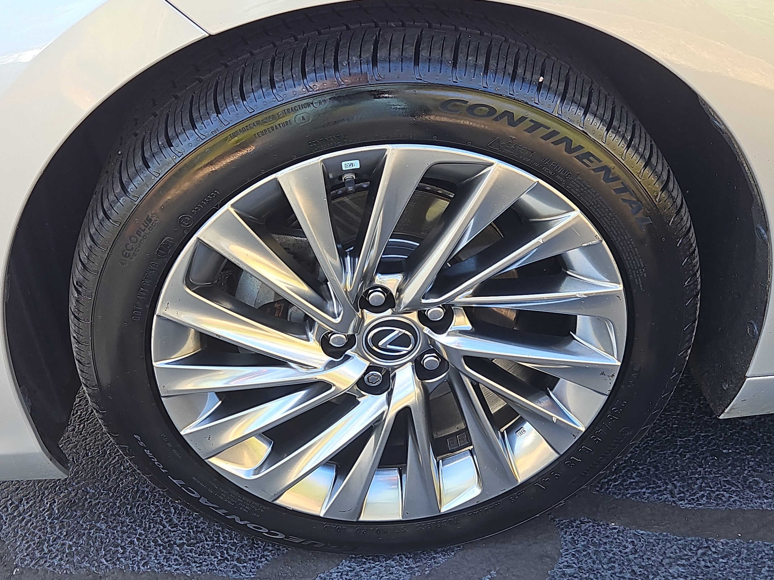 used 2019 Lexus ES car, priced at $27,390