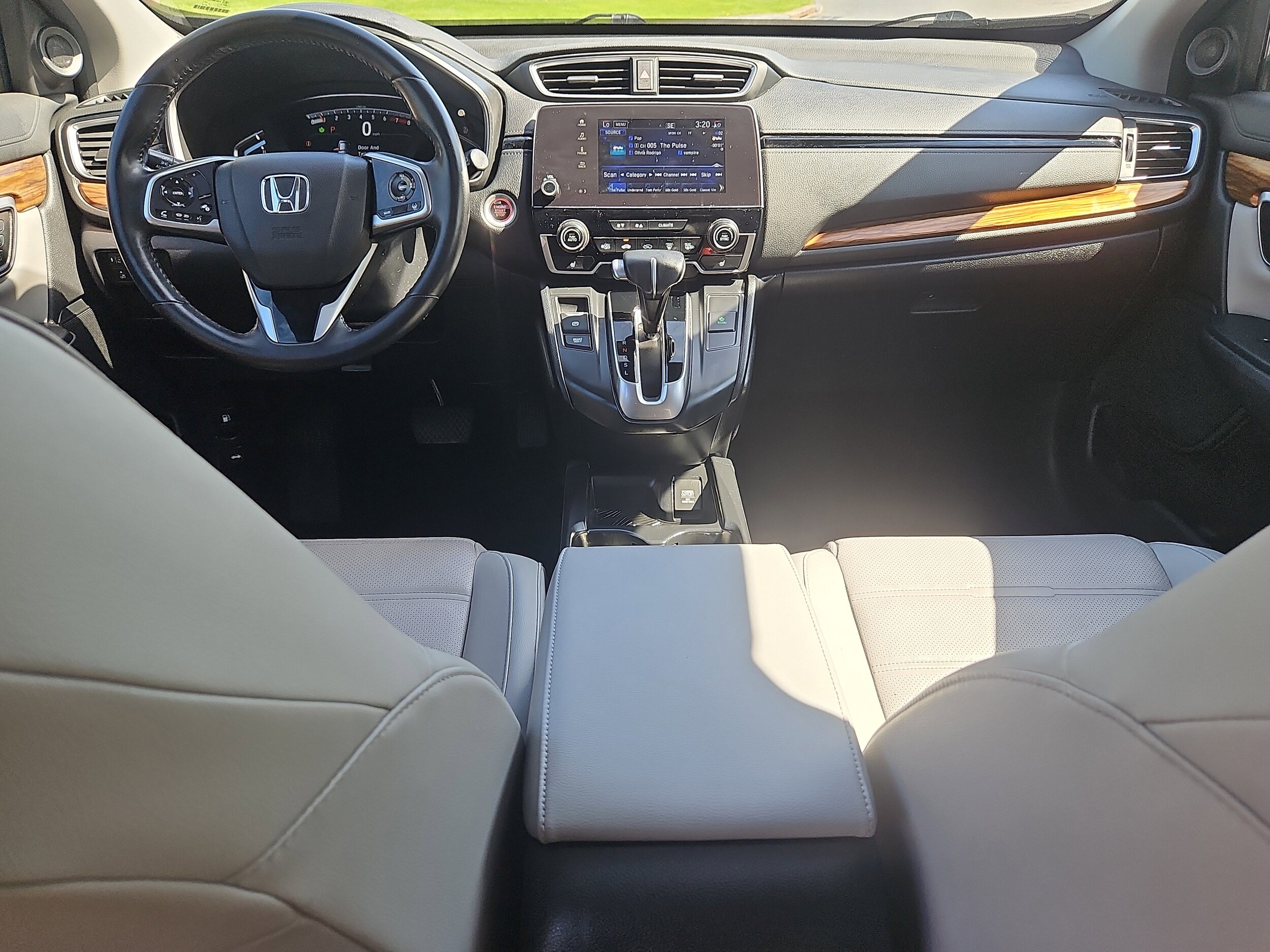 used 2019 Honda CR-V car, priced at $23,707
