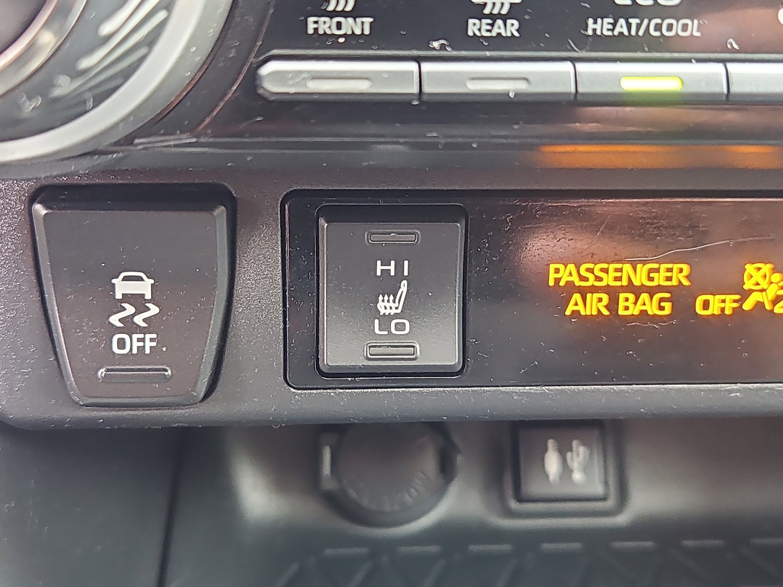 used 2019 Toyota RAV4 car, priced at $25,921