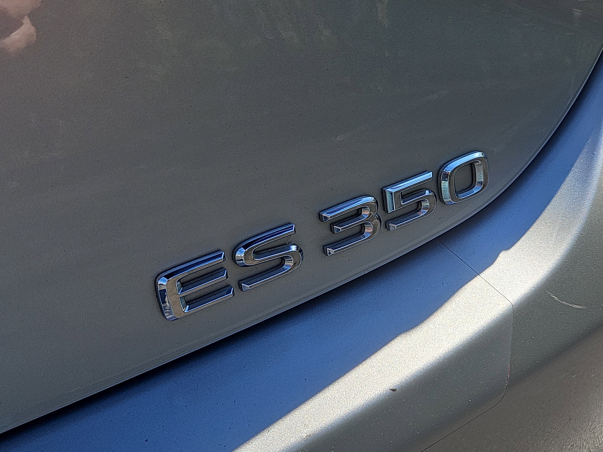 used 2019 Lexus ES car, priced at $27,390