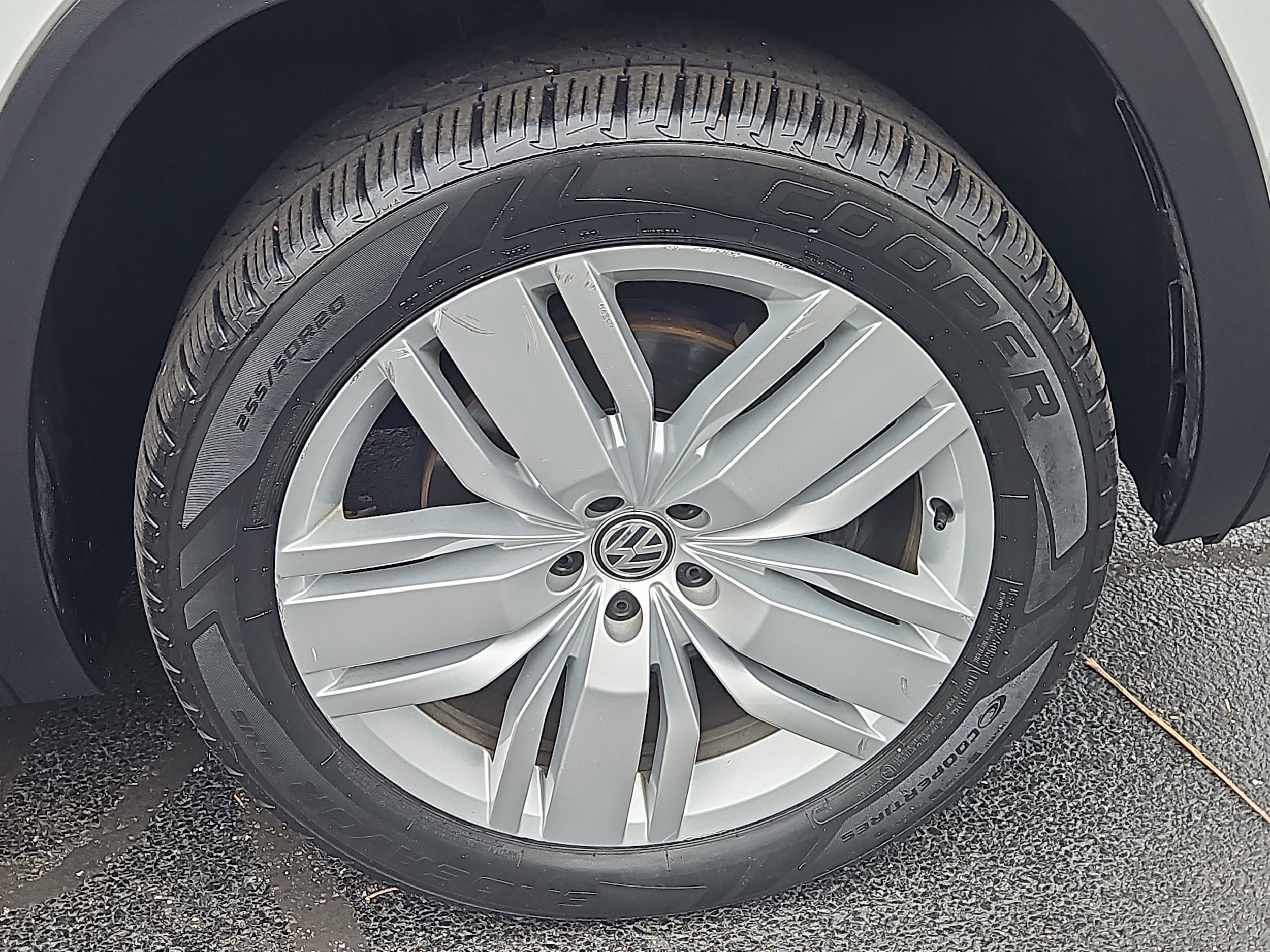 used 2019 Volkswagen Atlas car, priced at $20,990