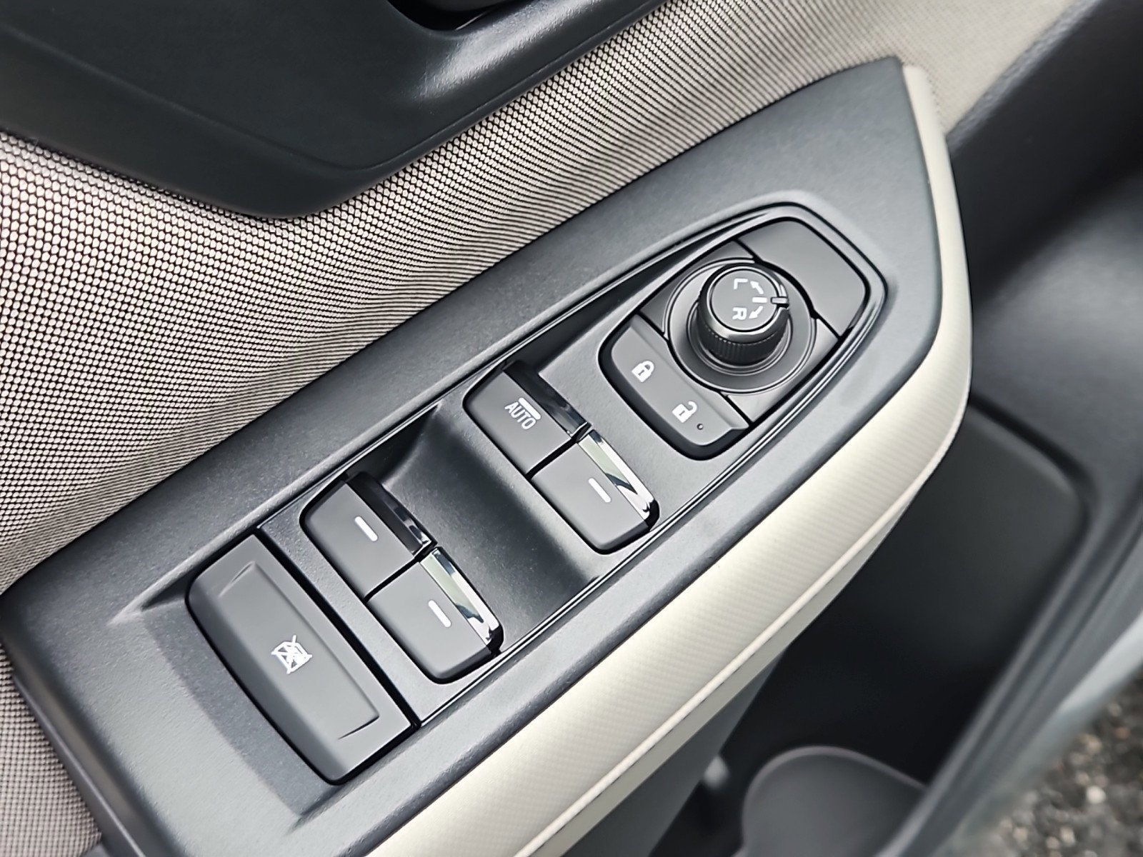 new 2025 Subaru Forester car, priced at $30,264