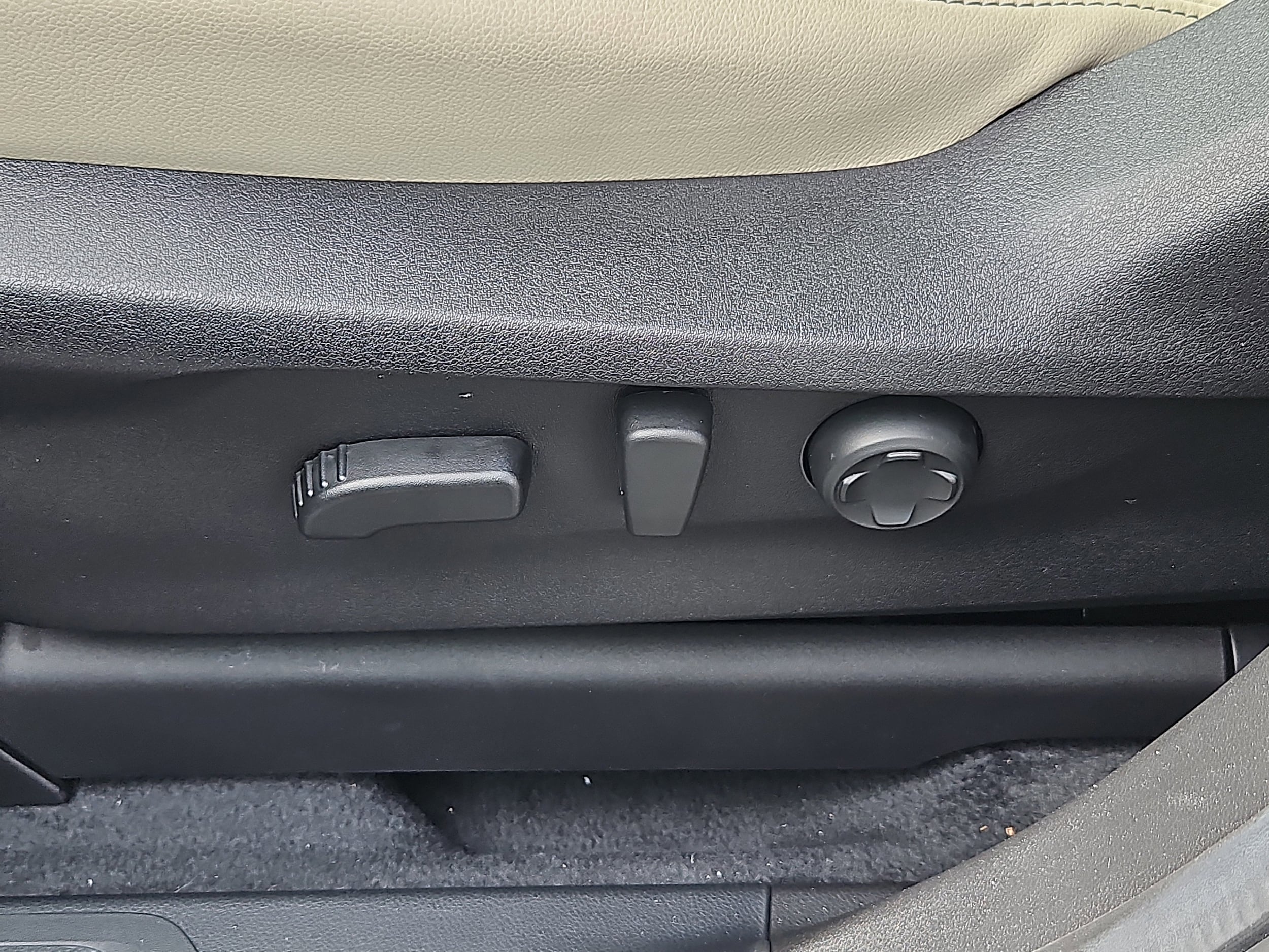 new 2025 Subaru Ascent car, priced at $47,041