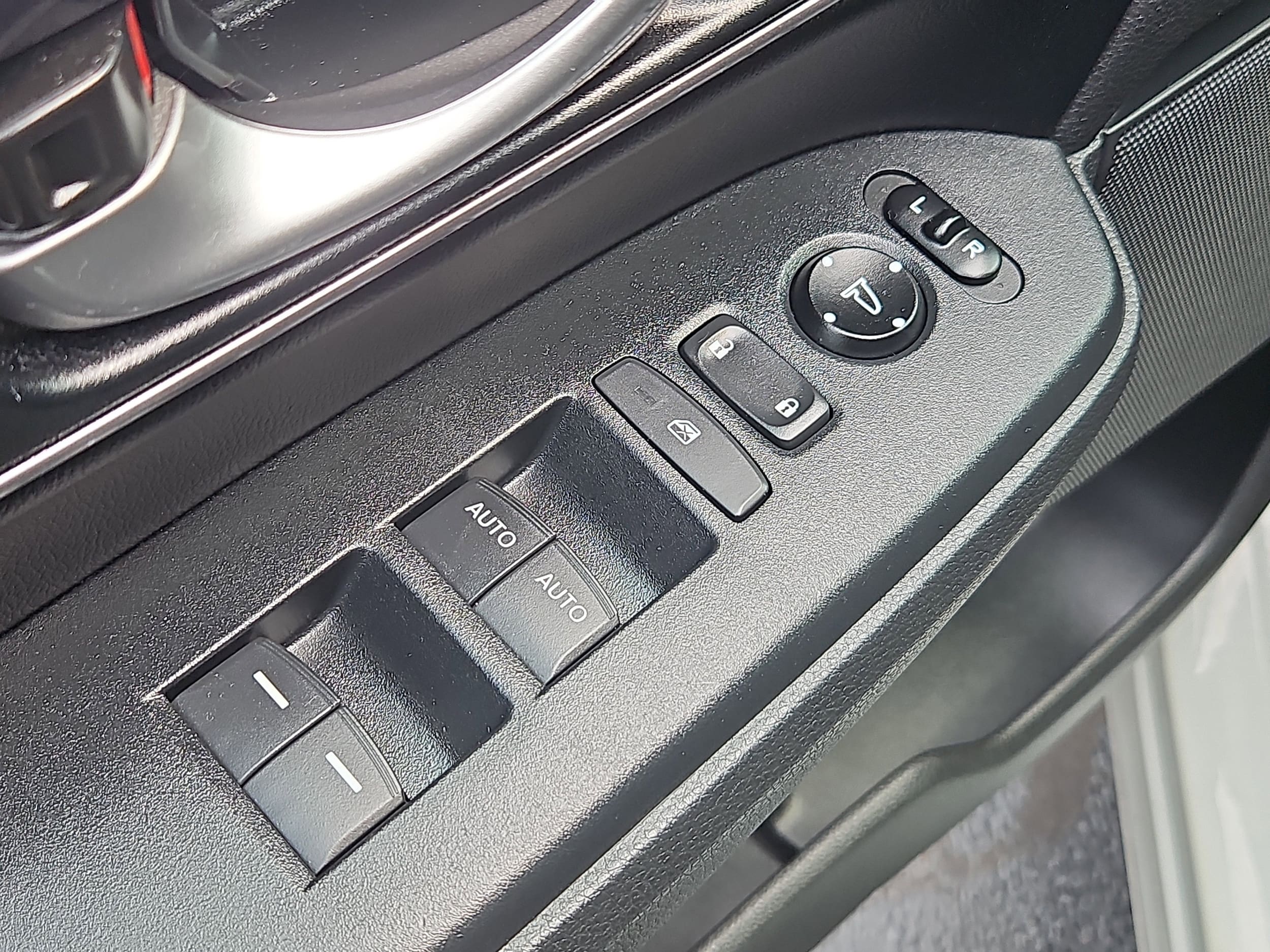 used 2018 Honda CR-V car, priced at $14,490