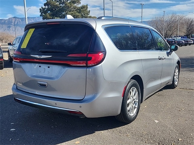 used 2021 Chrysler Pacifica car, priced at $26,255