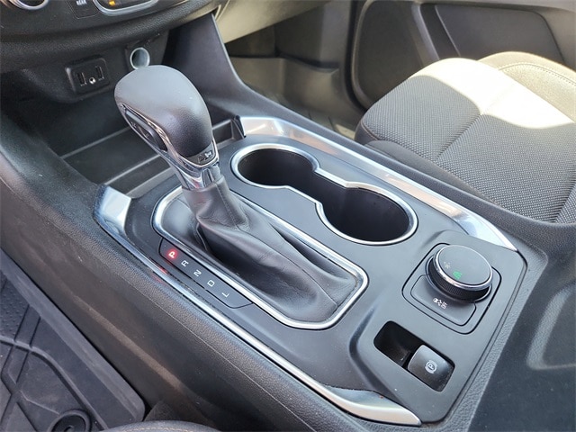 used 2021 Chevrolet Traverse car, priced at $22,455