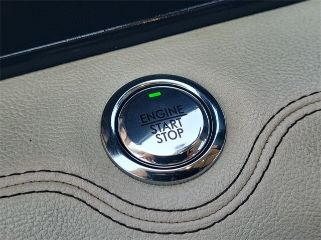 used 2019 Lincoln Navigator car, priced at $33,999