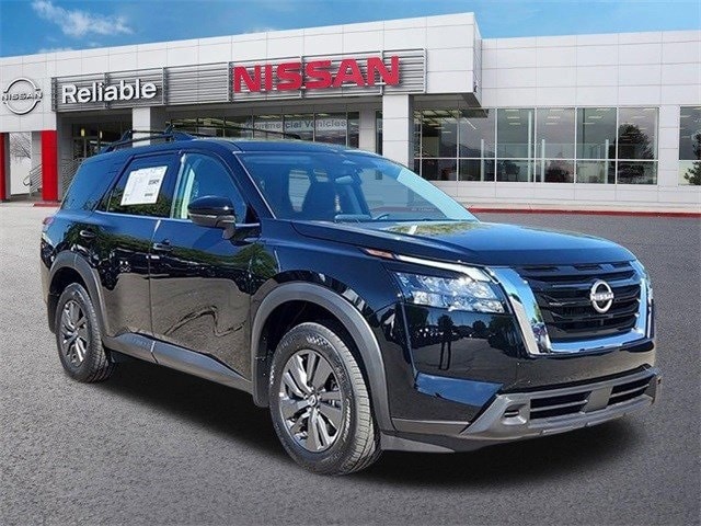 new 2024 Nissan Pathfinder car, priced at $40,400