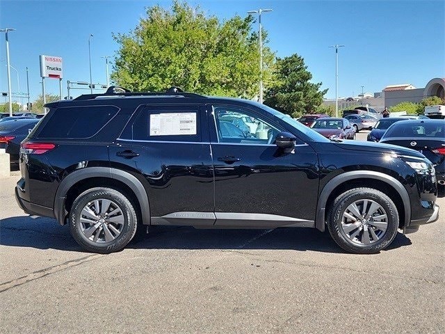 new 2024 Nissan Pathfinder car, priced at $40,400