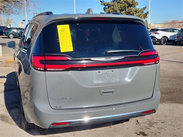 used 2022 Chrysler Pacifica car, priced at $25,000