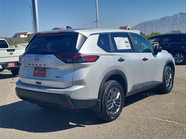 used 2025 Nissan Rogue car, priced at $32,720