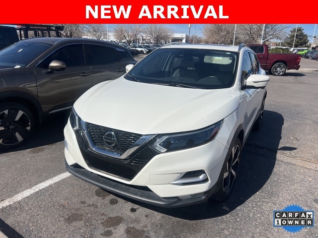 used 2020 Nissan Rogue Sport car, priced at $23,999