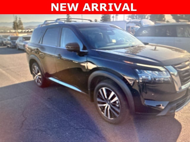 used 2024 Nissan Pathfinder car, priced at $43,677