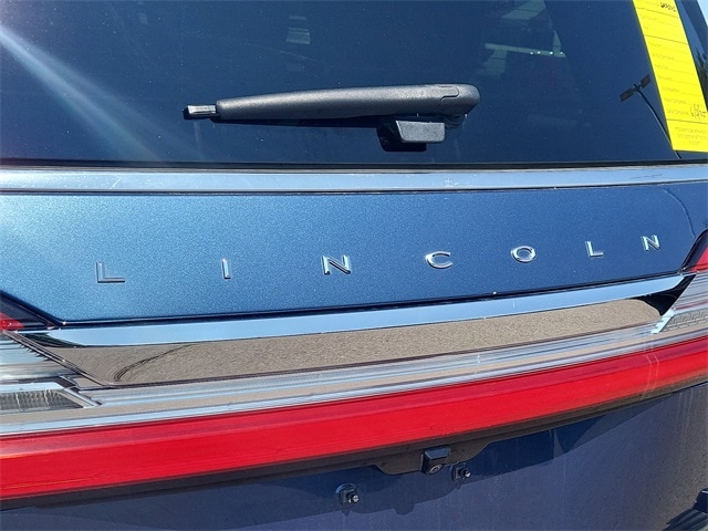 used 2019 Lincoln Navigator car, priced at $33,999