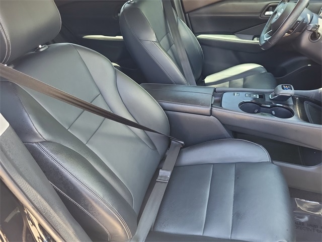 used 2022 Nissan Rogue car, priced at $25,769