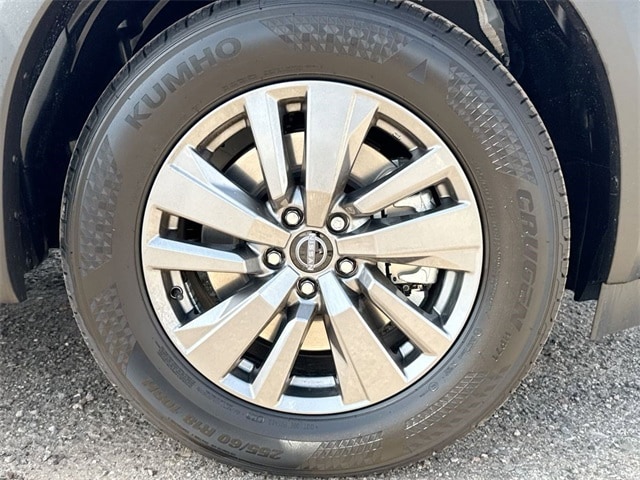 used 2025 Nissan Pathfinder car