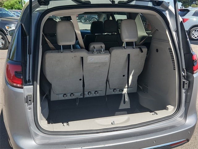 used 2021 Chrysler Pacifica car, priced at $18,999