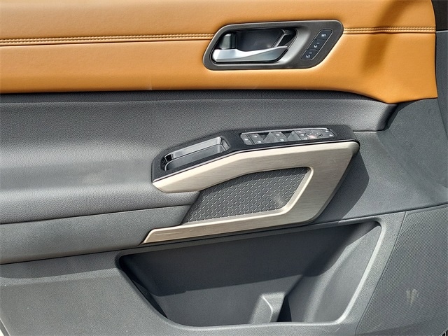 used 2025 Nissan Pathfinder car, priced at $52,655