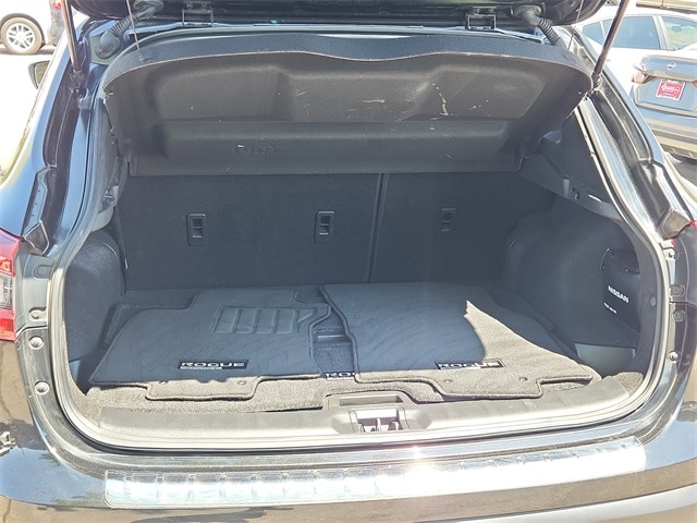 used 2020 Nissan Rogue Sport car, priced at $18,995