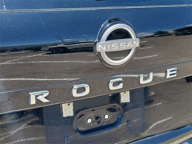 used 2022 Nissan Rogue car, priced at $25,769