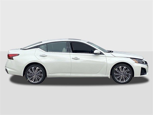 used 2023 Nissan Altima car, priced at $36,680