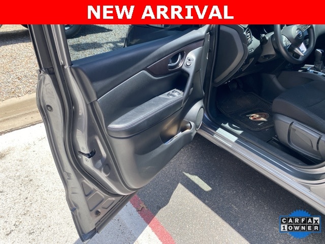 used 2020 Nissan Rogue Sport car, priced at $17,999