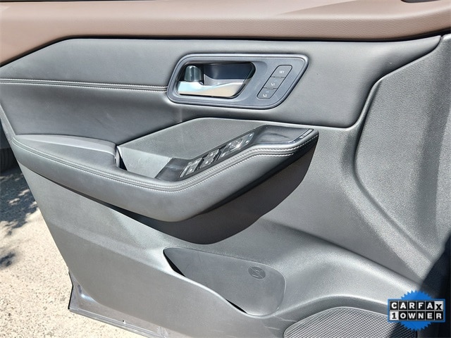 used 2023 Nissan Rogue car, priced at $29,999